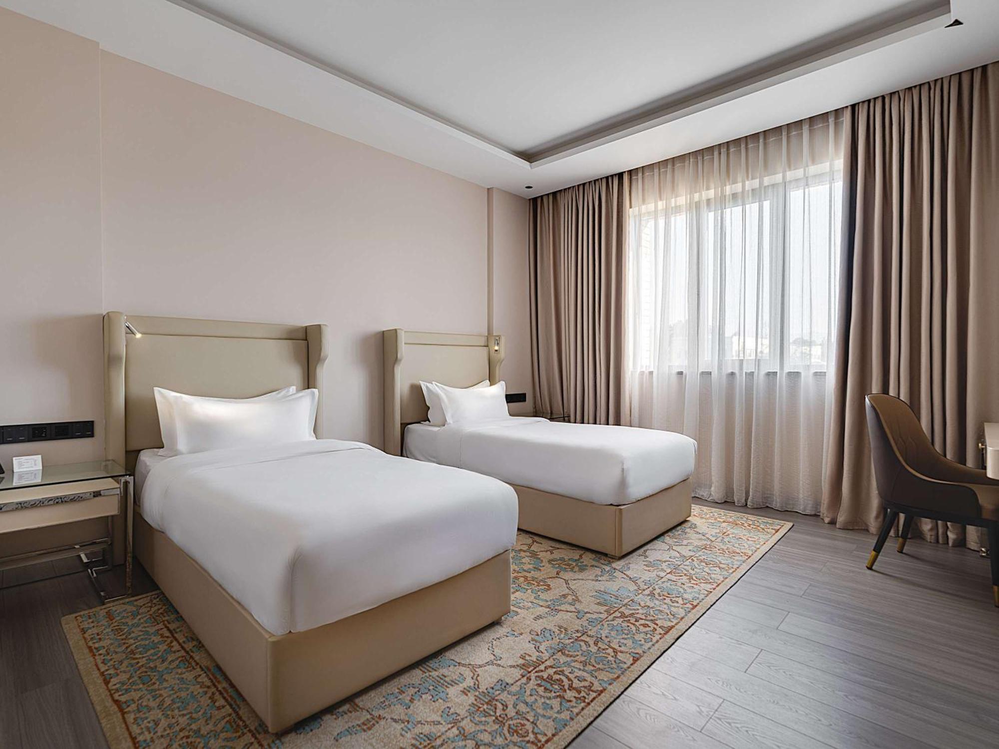Moevenpick Samarkand Exteriör bild
