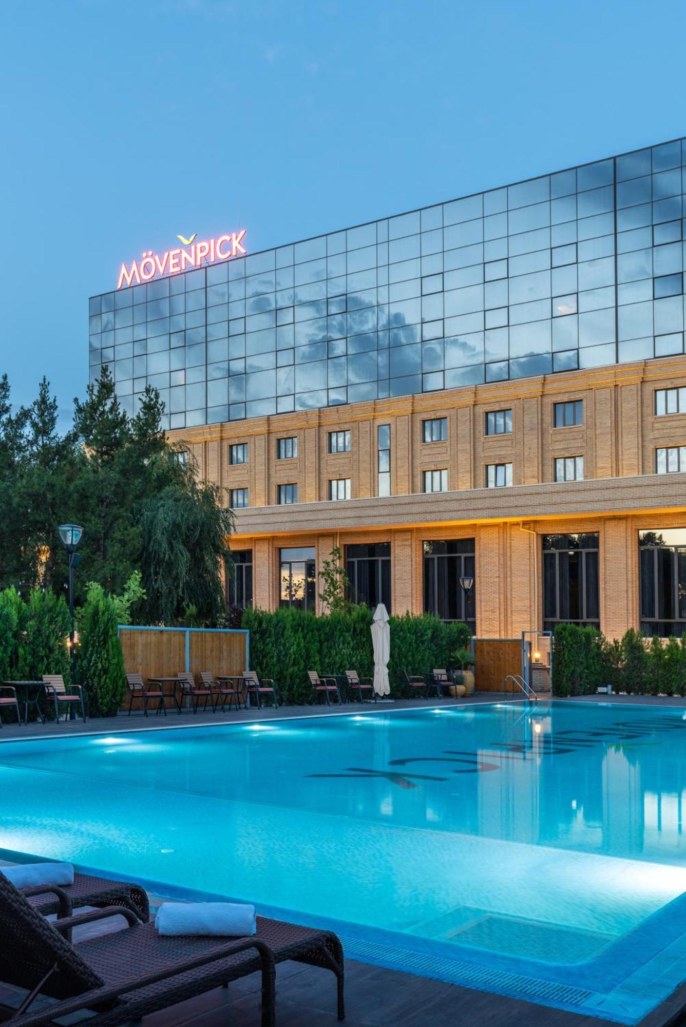 Moevenpick Samarkand Exteriör bild